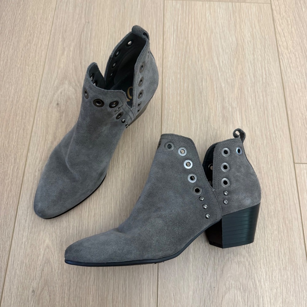 Sam Edelman Grey Suede Studded Eyelet Ankle Boots‎ Pointed Toe Block Heel 6.5